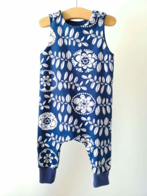 Combi-sarouel Fleurs blanches fond bleu